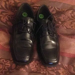 Men's stacy Adams size 9 and a half